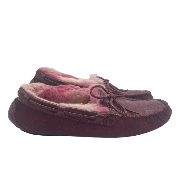 UGG Dakota Croco WMN SUEDE LEATHER WOOL Burgundy SLIPPERS Moccasins SZ 9 - Picture 2 of 16